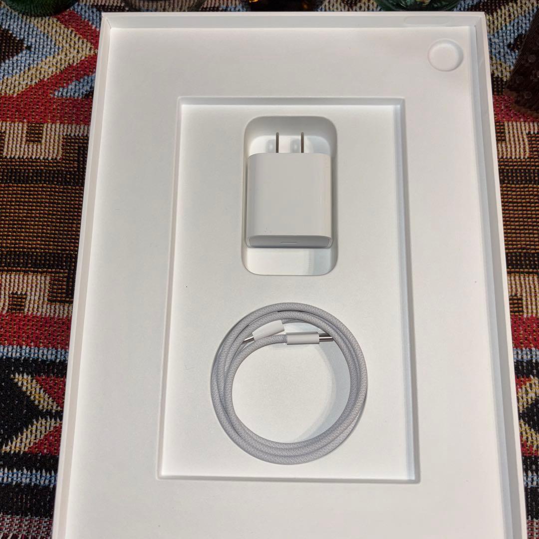 Apple iPad (A16) 第11世代 11インチ Wi-Fi シルバー