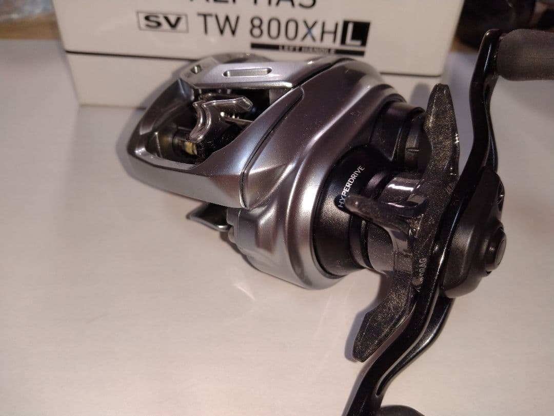 未使用　ダイワ　アルファス　ＳＶＴＷ　８００ＸＨＬ　左