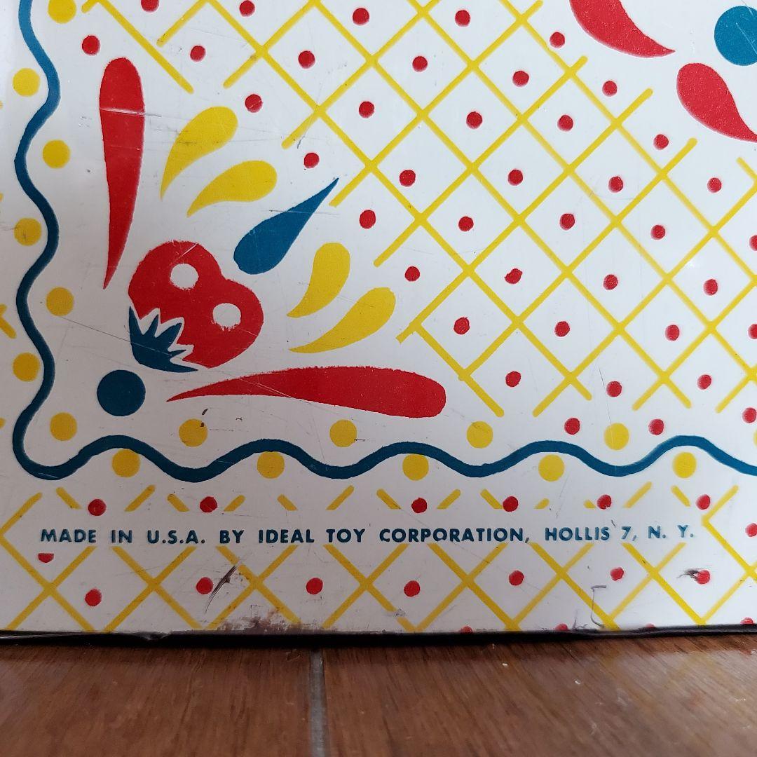 ヴィンテージ　ドールキャビネット