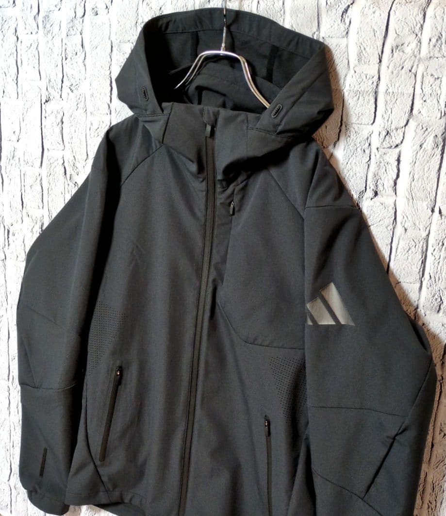 adidas プレミアム アクティブ レギュラーフィット ストレッチ ウーブン