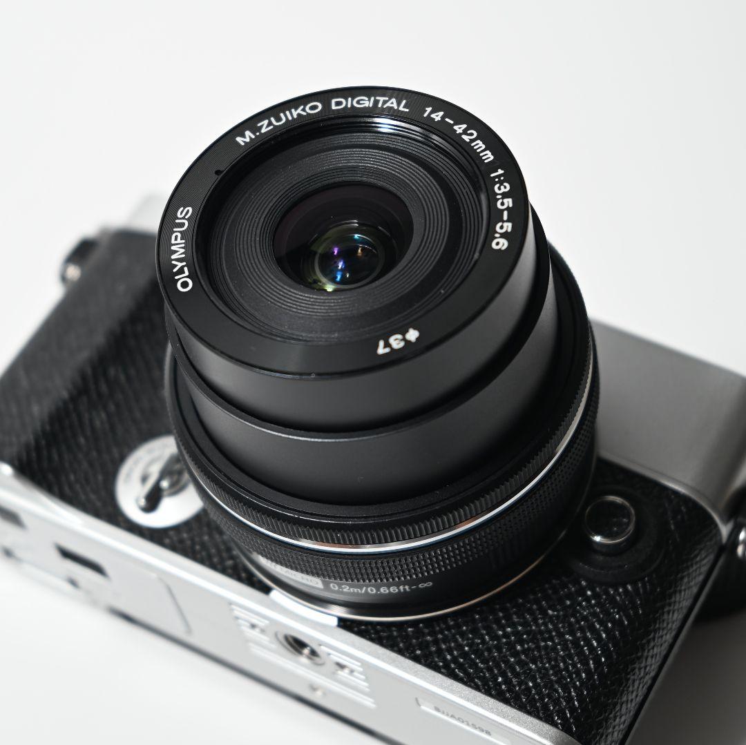 オリンパス OLYMPUS PEN E-P7 14-42mm EZレンズキット