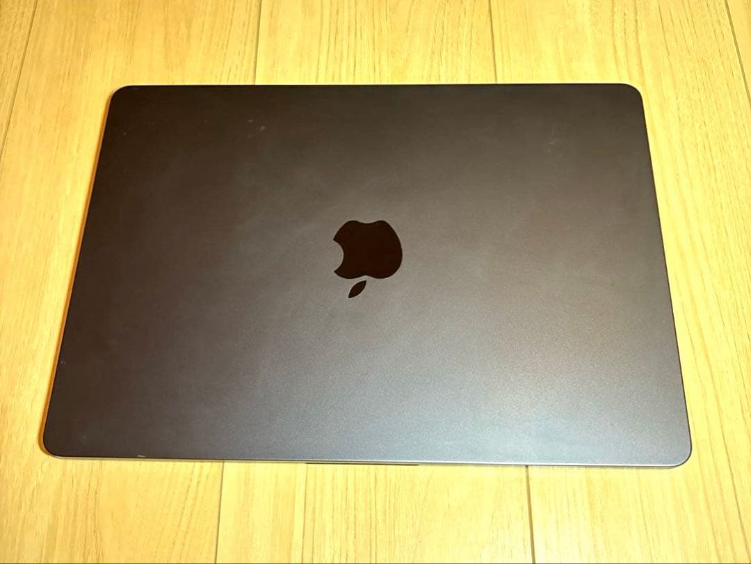 MacBook本体 MacBook Air M2 (2022) / 512GB SSD