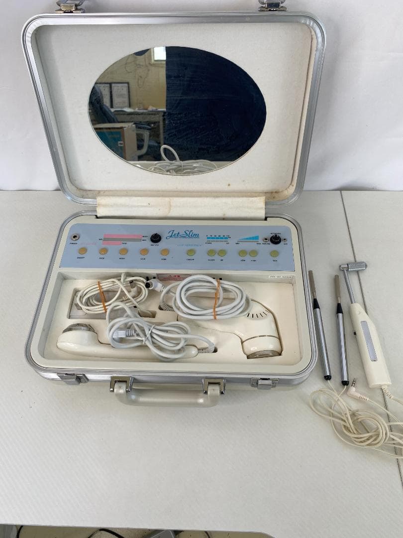 ジェットスリム３多機能美容 超音波・イオン・ホットクール・トーニング a0366