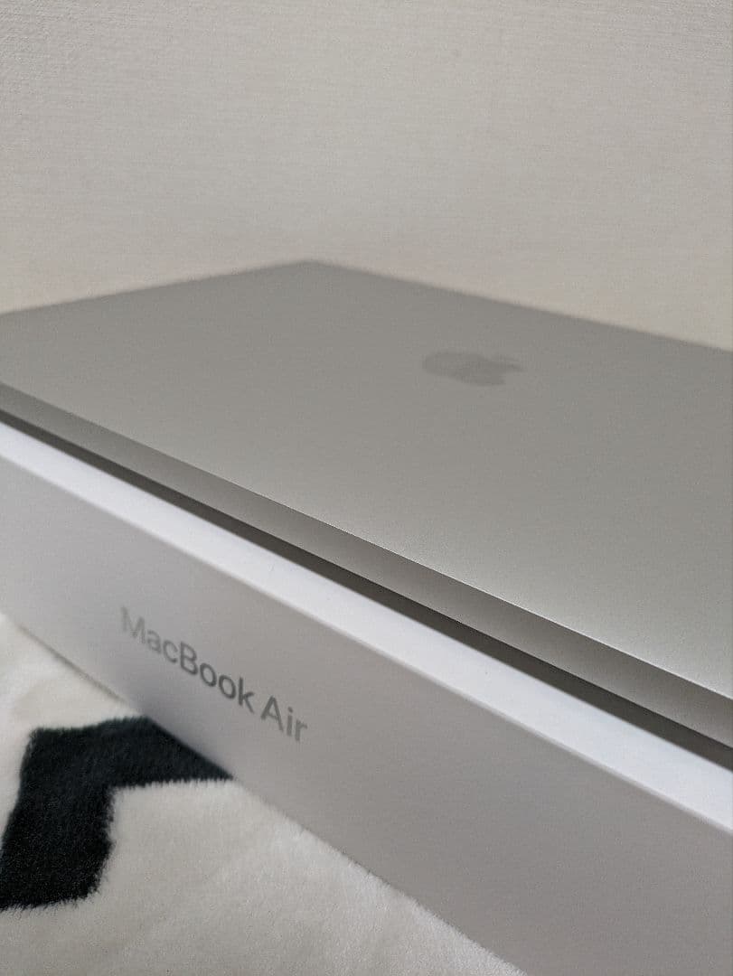 MacBook本体 MacBook Air 2020 Core i5 512GB