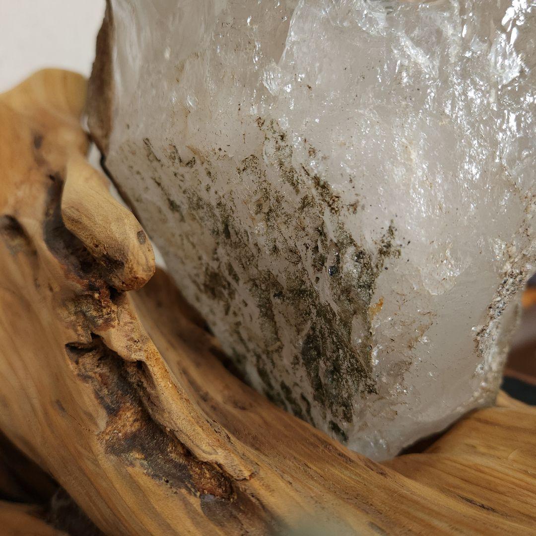 ガネーシュヒマール産 屋久杉台座付き