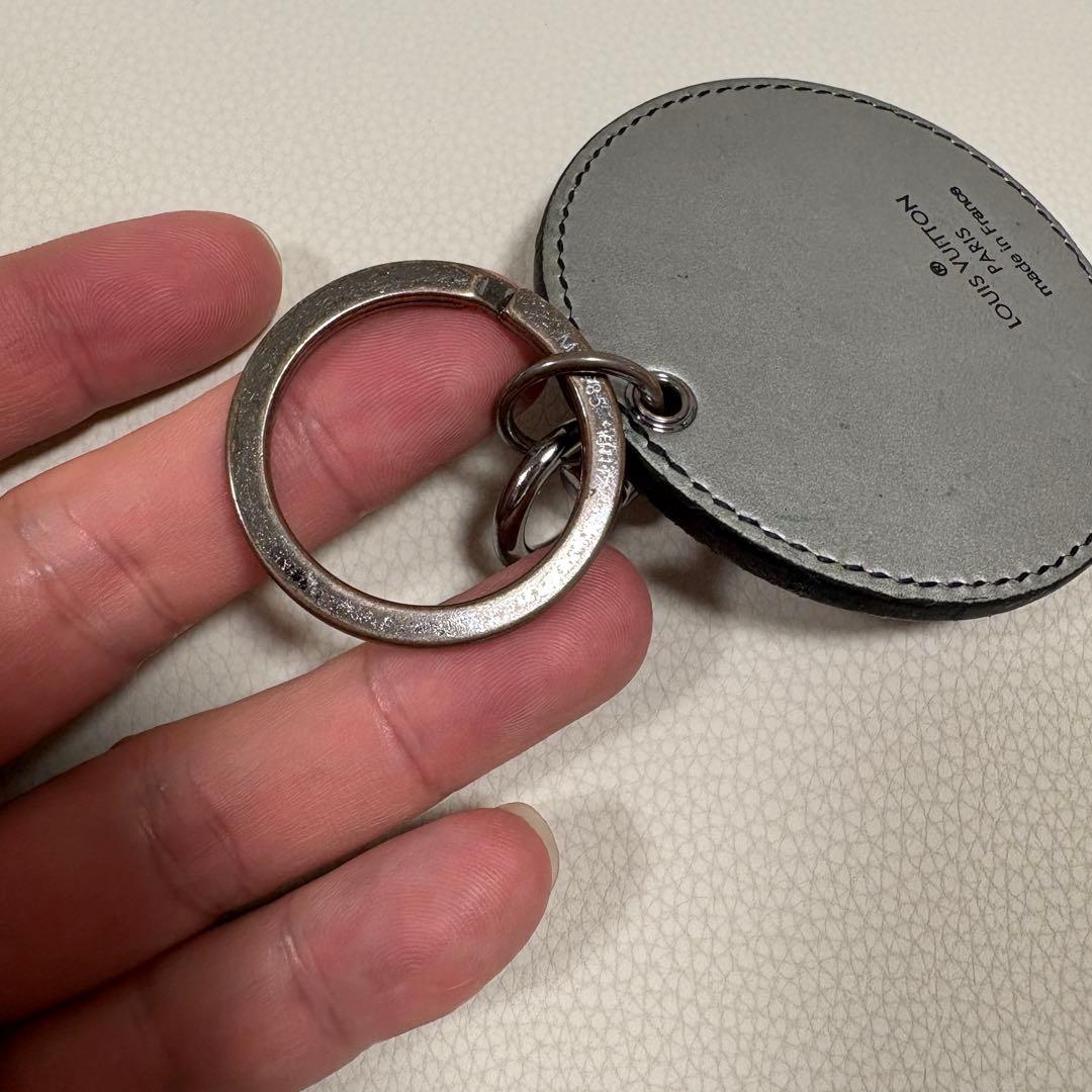 美品　LV キーホルダー　本革　LOUISVUITTON