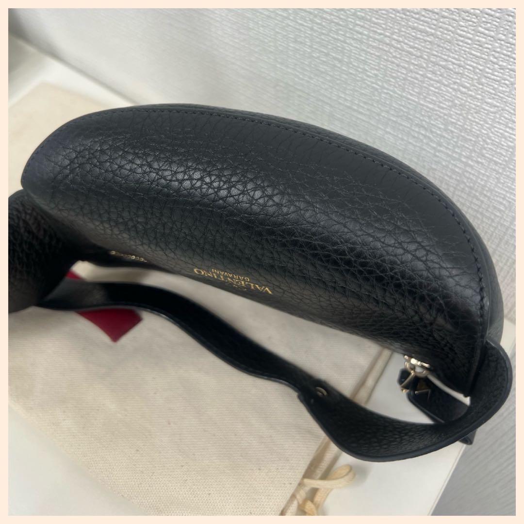 VALENTINO ボディーバッグ 極美品