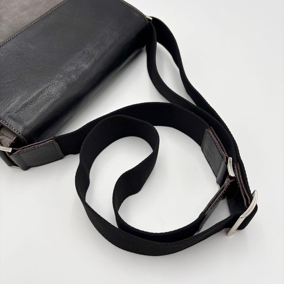 極美品 ココマイスター ショルダーバッグ グッドオールドミラノ ヌバック グレー