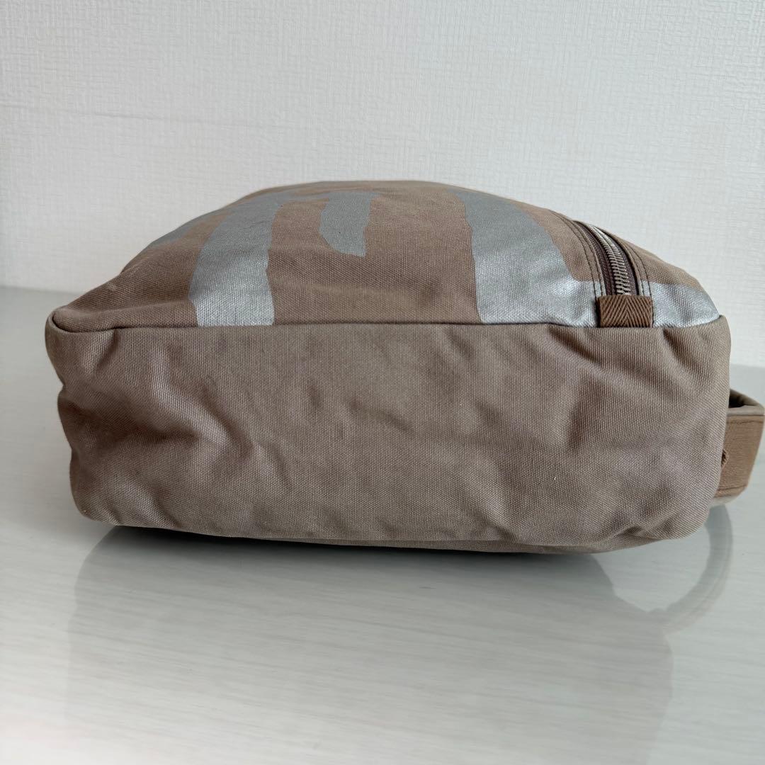 一澤信三郎帆布　ショルダーバッグ　ワンショルダー　グレー　A4対応　ファスナー