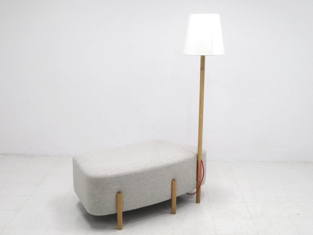 展示品　カリモク　ドラドラ　北欧　オーク材　ソファ 照明付き　ラウンジチェア