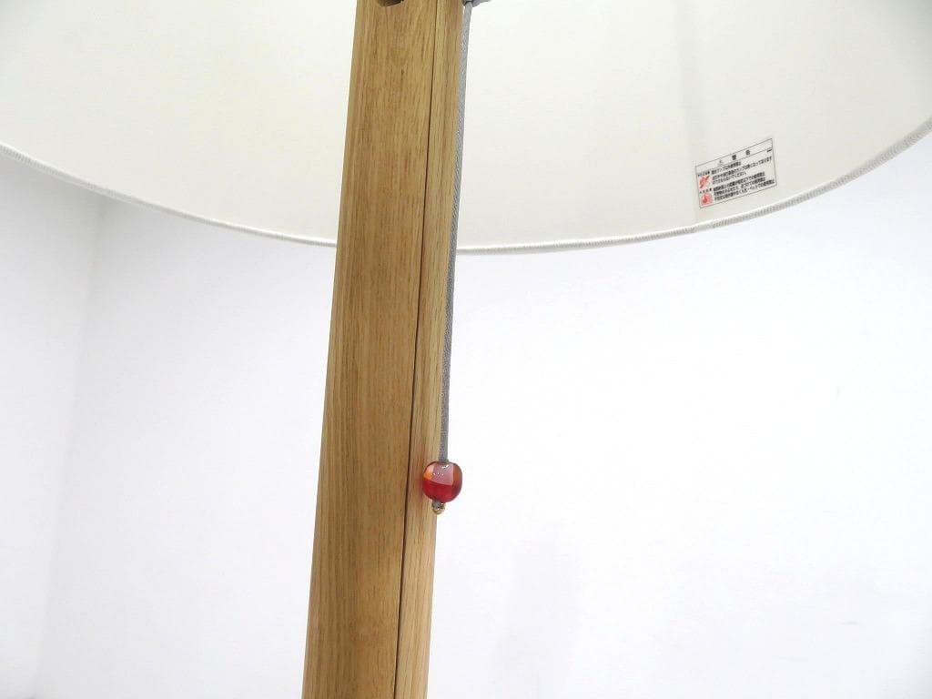 展示品　カリモク　ドラドラ　北欧　オーク材　ソファ 照明付き　ラウンジチェア