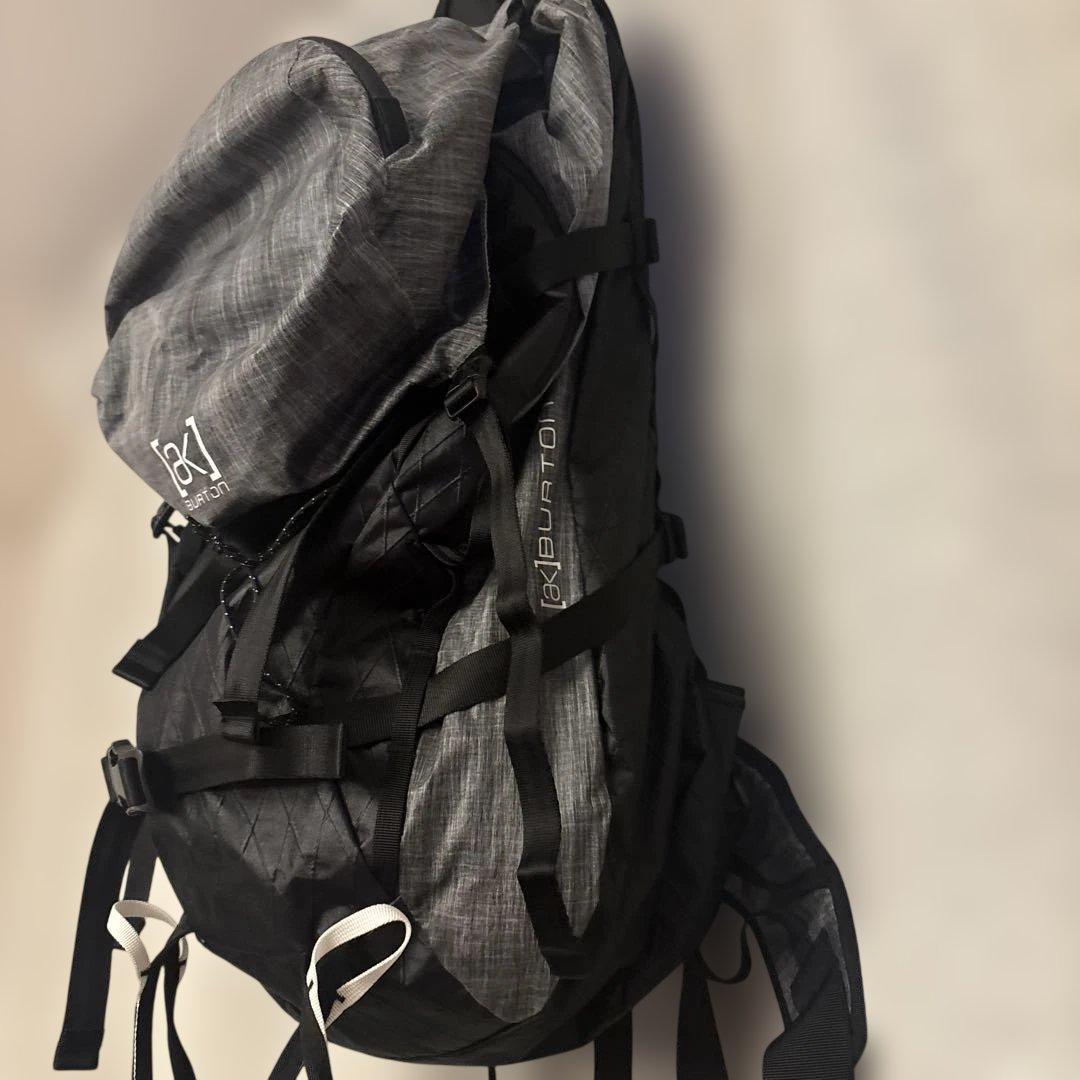 burton ak backpack 22ℓ
