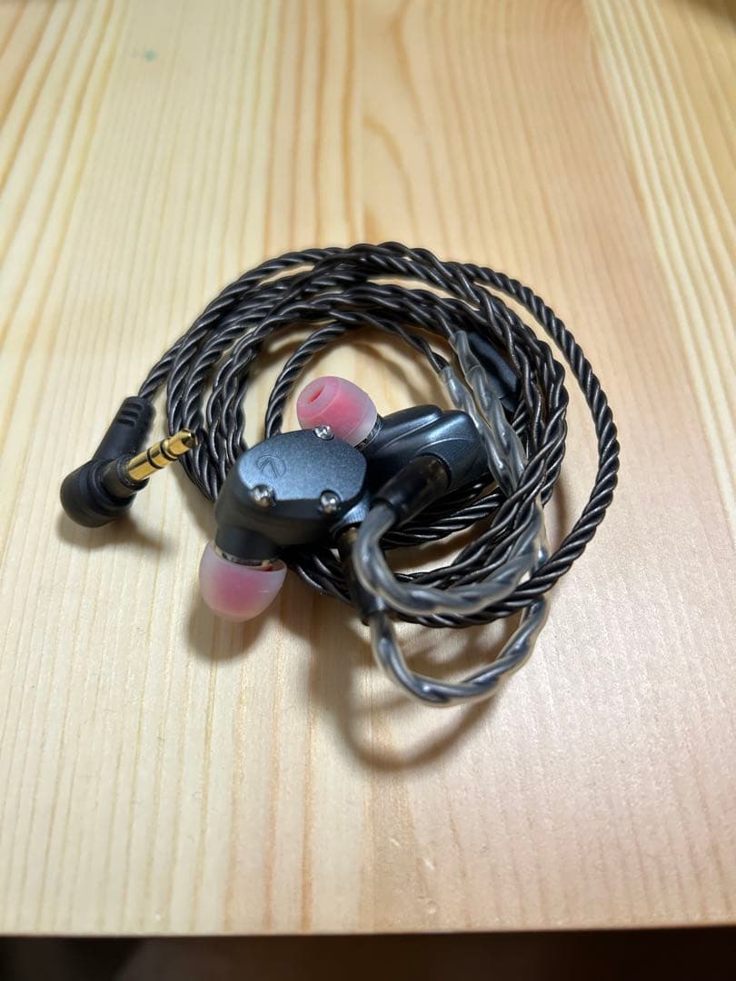 ANDROMEDA S DIYイヤホン