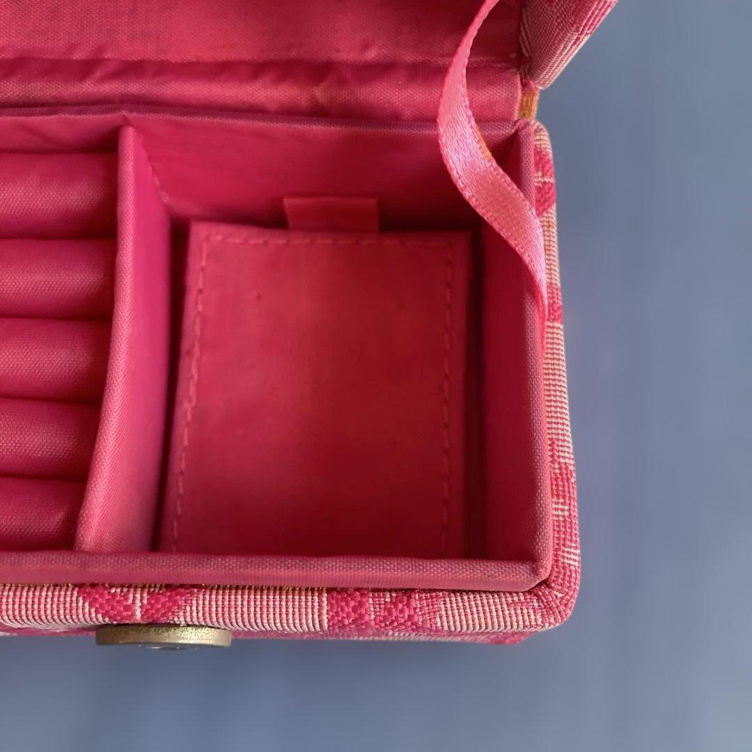 キティーちゃんアクセサリーケース