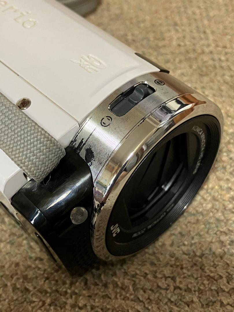 JVC ビデオカメラ Everio GZ-E265 SDカード、予備バッテリー付