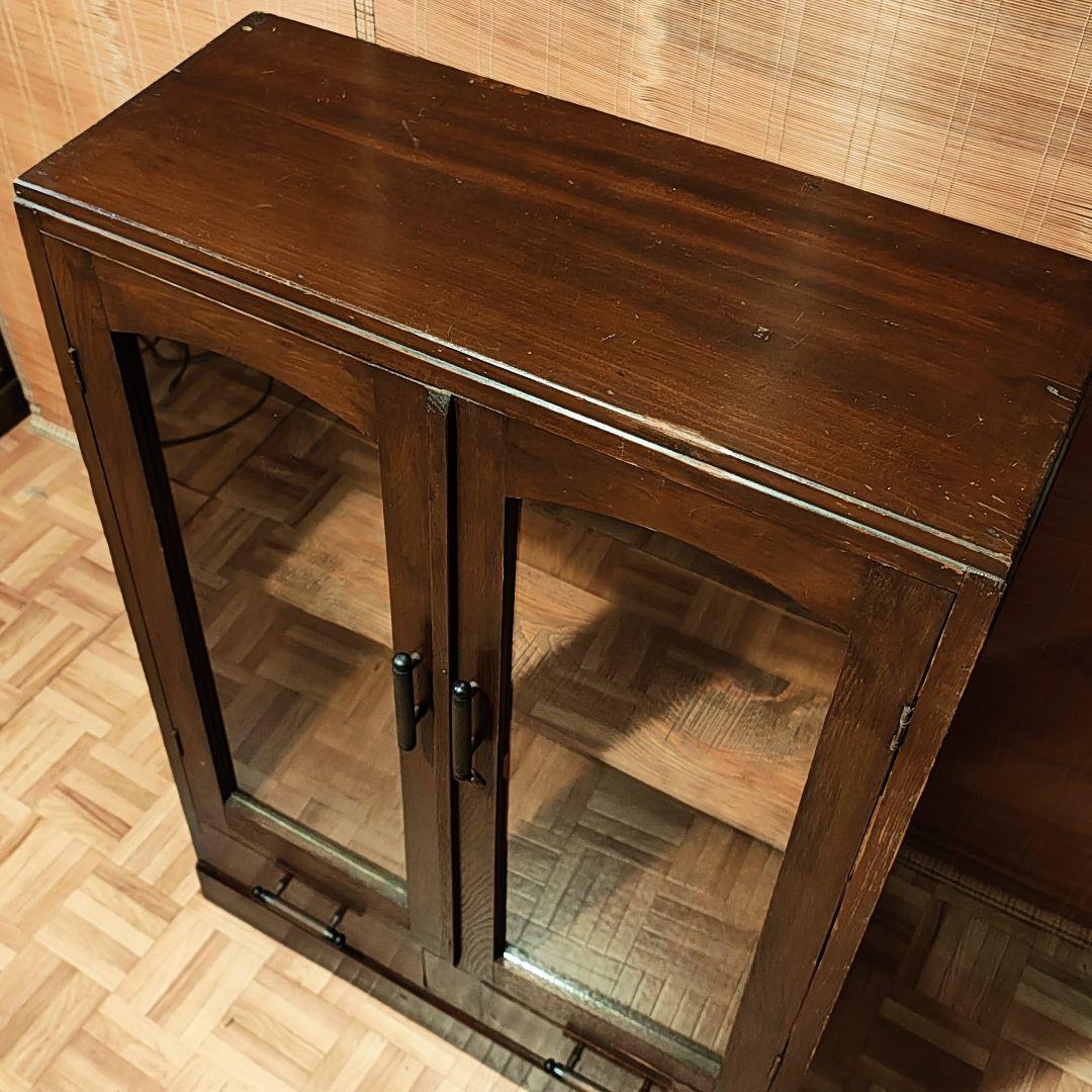 ガラス扉の本棚　食器棚　昭和レトロ　古家具