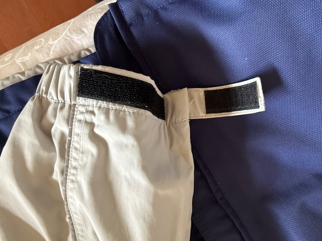 コルナゴのアノラックパーカー