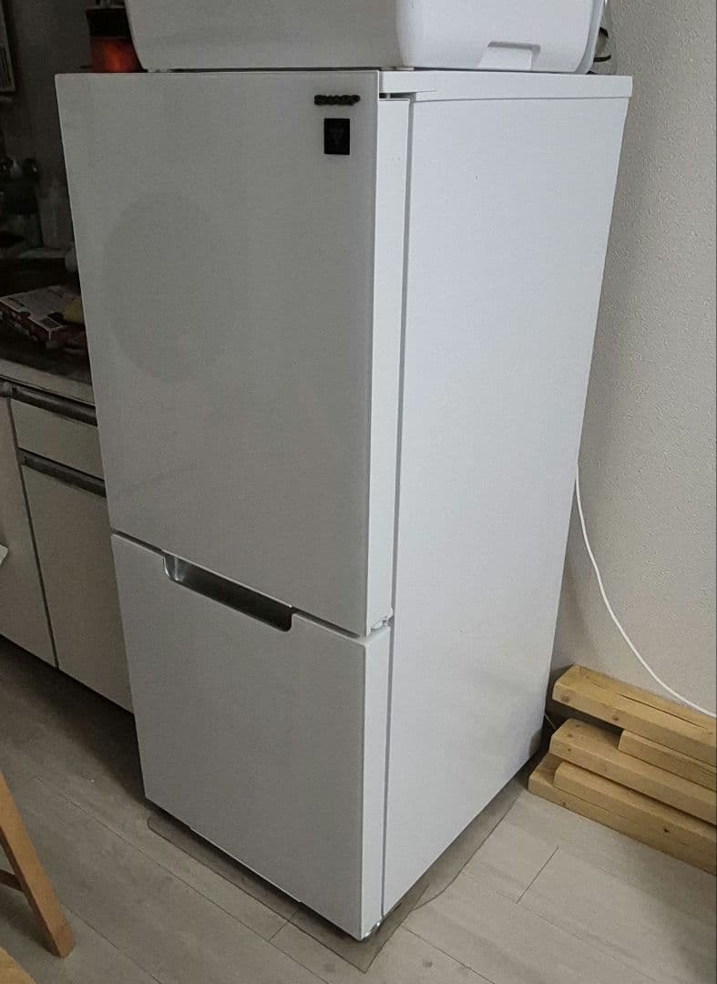 あやぱん '23年新品購入 SHARP 152L 冷蔵庫 SJ-GD15H