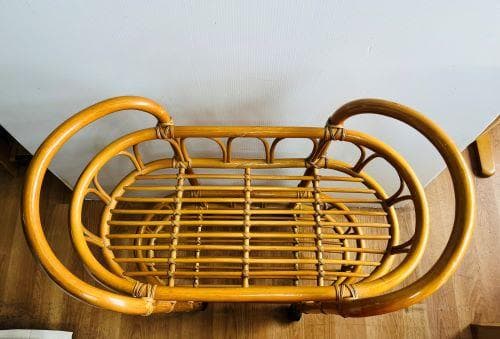 J【中古品】ラタン 籐 キャスター付ラック 2段　移動もラクラクです。