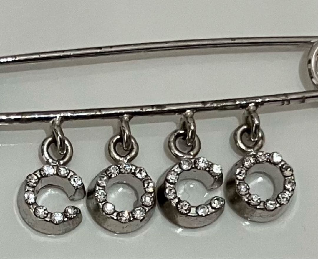 新品未使用　CHANEL 安全ピンブローチ ビジュー COCO ココマーク