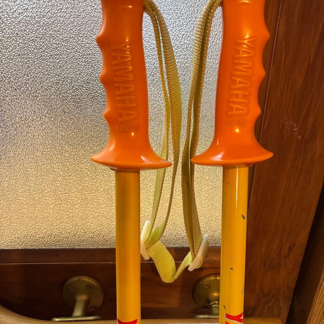 DOLOMITEドロミテのブーツ とAtomic スキー板とストックの３点セット