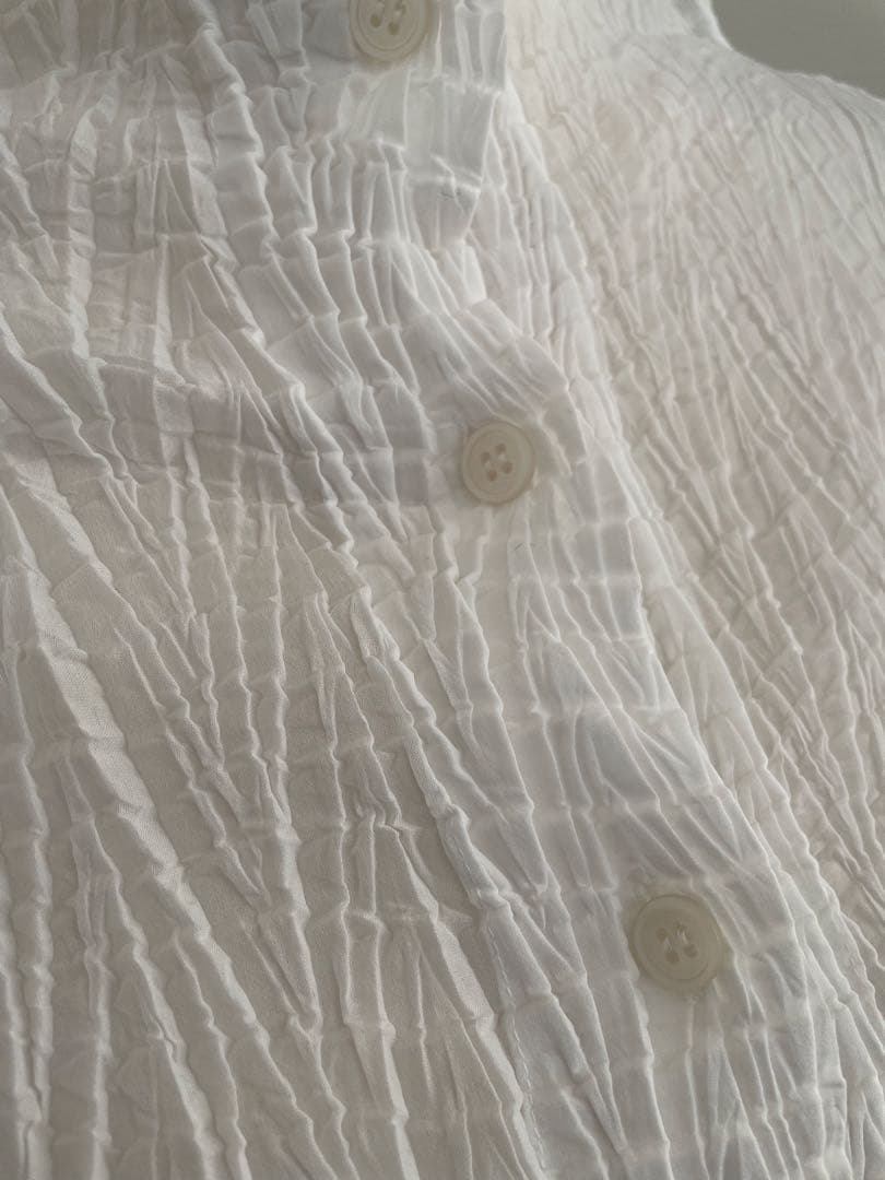 イッセイミヤケ ⭐️ホワイトリブ加工ボタンアップシャツ　Lサイズ