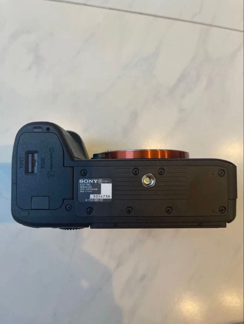美品♪ SONY ILCE−7M3 & ズームレンズSET(カメラケース付き)