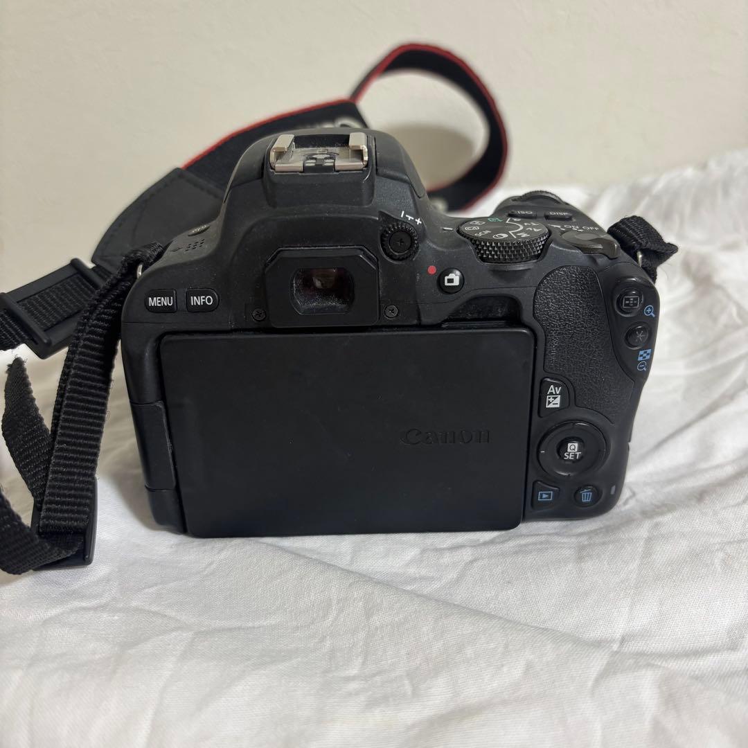 Canon EOS Kiss X9 デジタル一眼レフカメラ