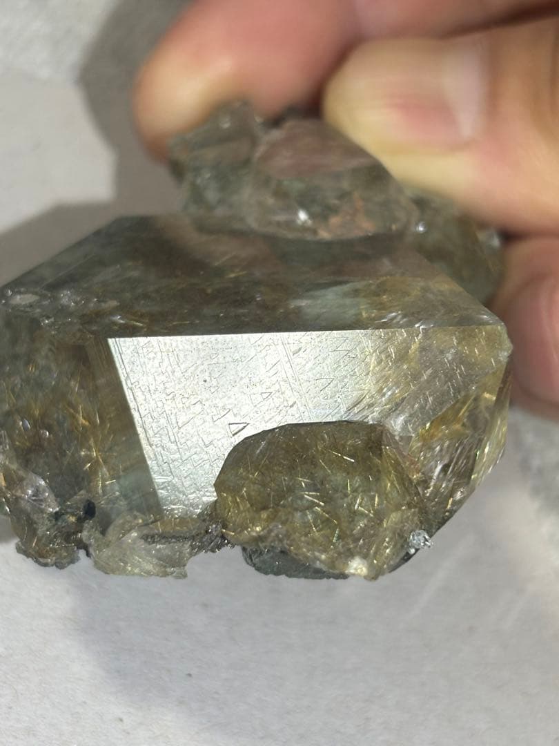 希少　マニハール水晶 ルチル共生 レコードキーパー多数　虹