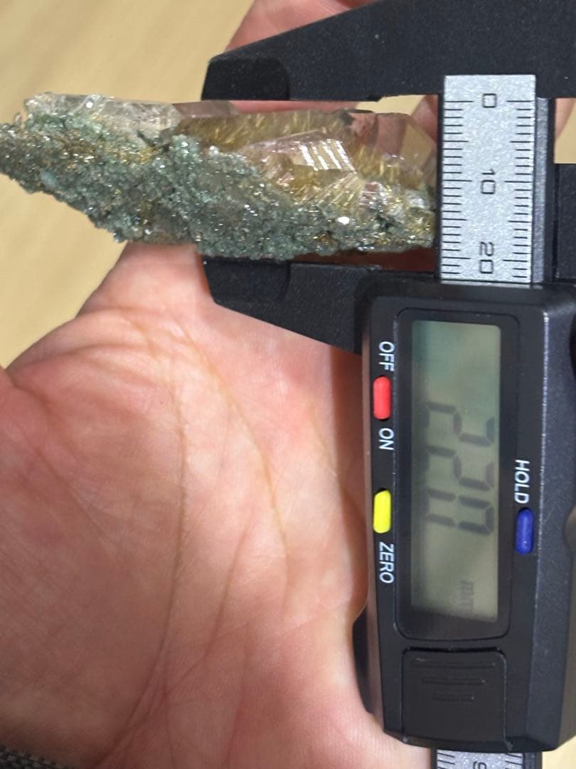 希少　マニハール水晶 ルチル共生 レコードキーパー多数　虹