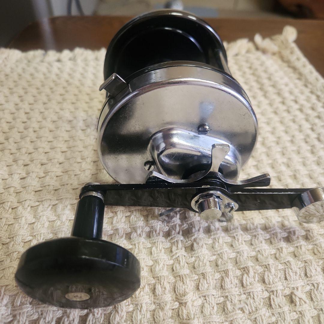 ABU Ambassadeur ベイトキャスティングリール