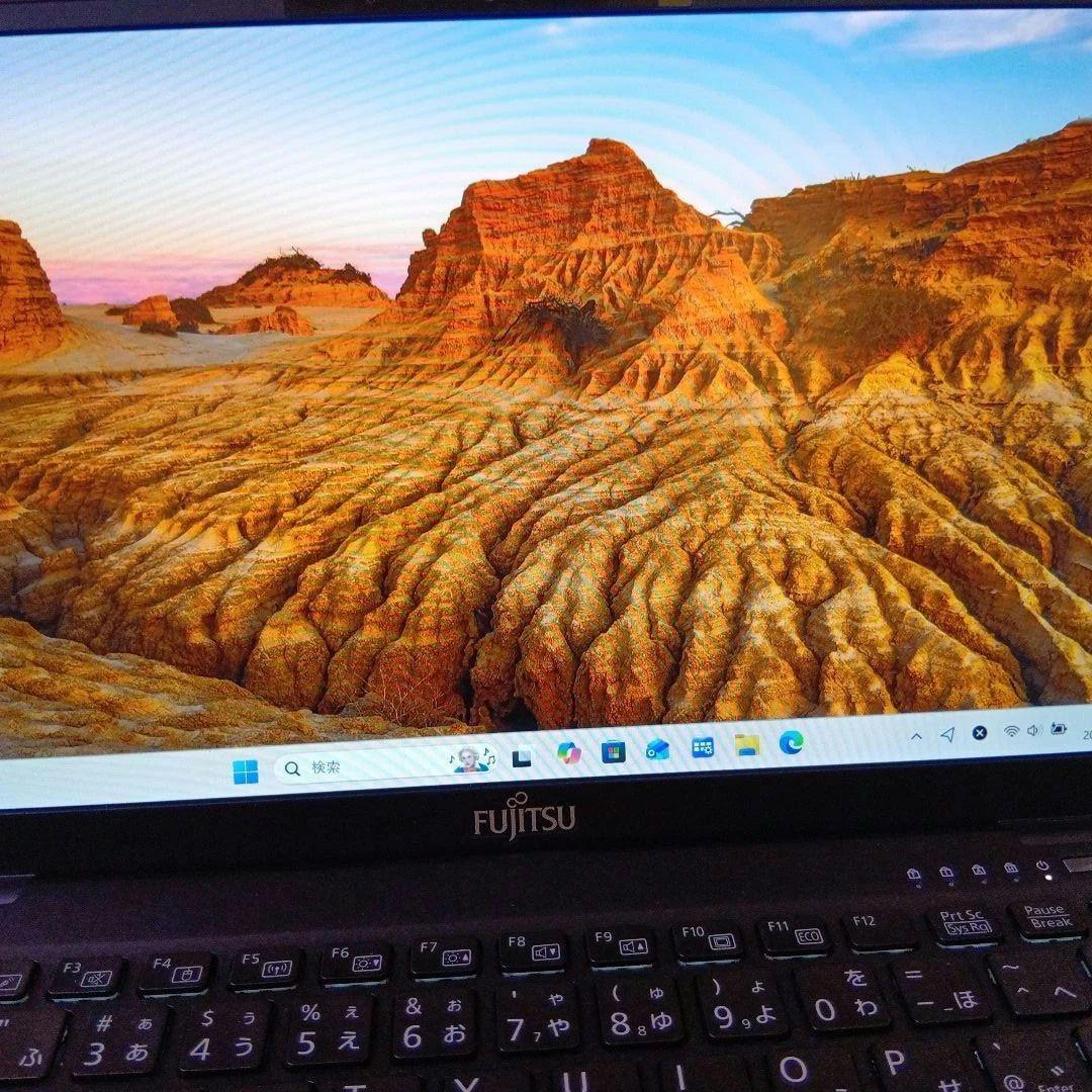 X① 富士通 　ＦＭＶＵ3401DD　U9311/FW