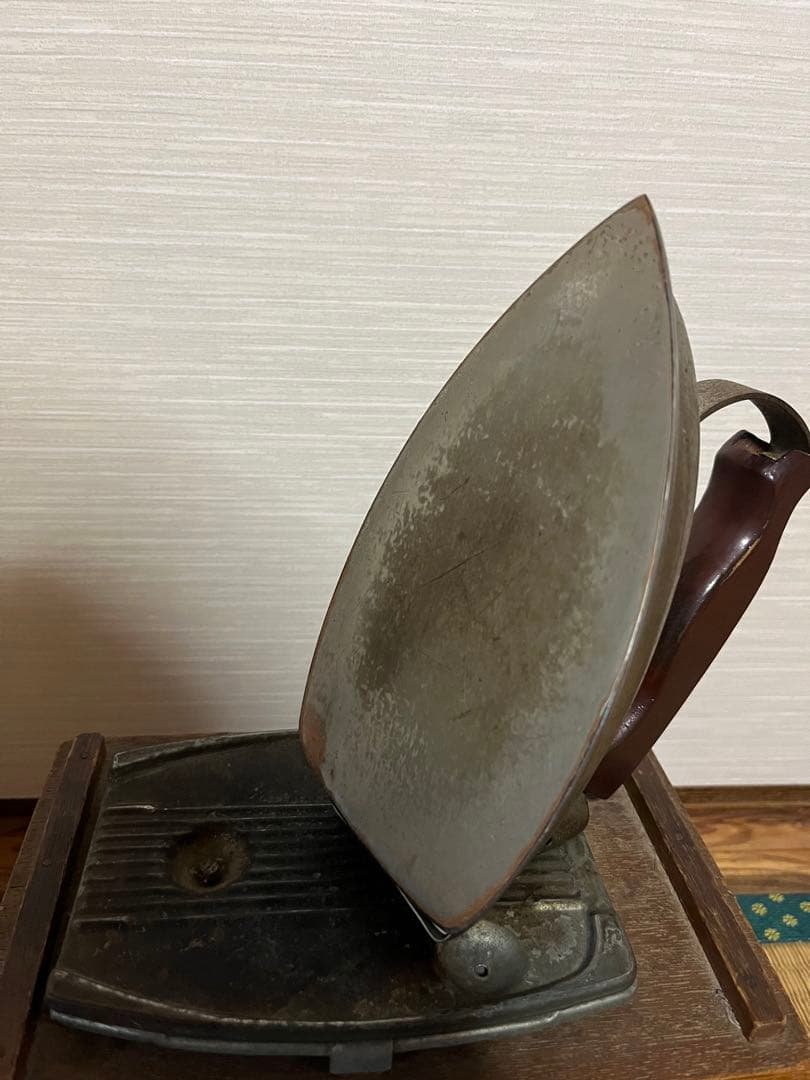 昭和　レトロ　アイロン