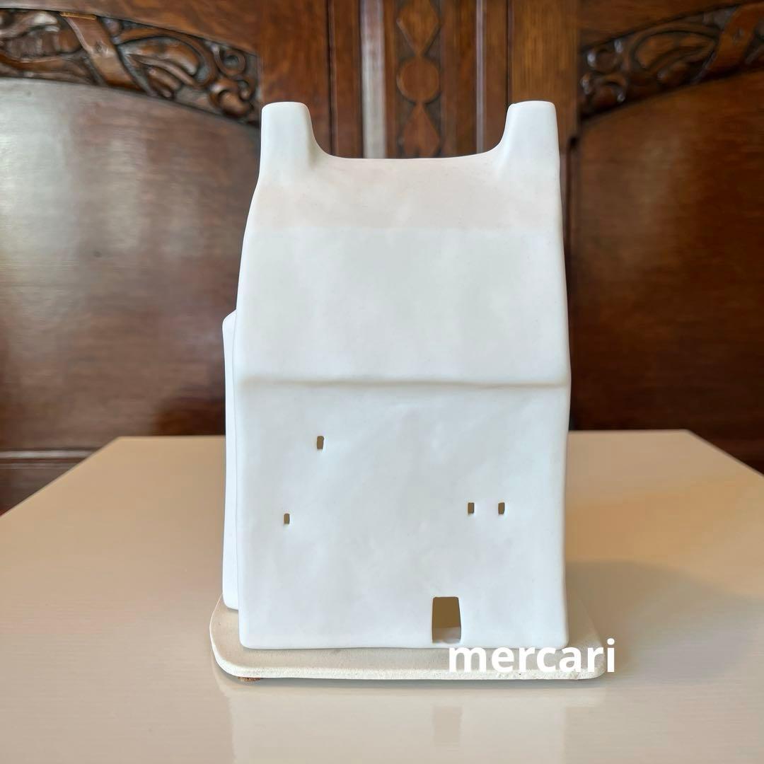 アトリエルンド　スモーヒュース　ハウス型キャンドルホルダー　出窓のある家