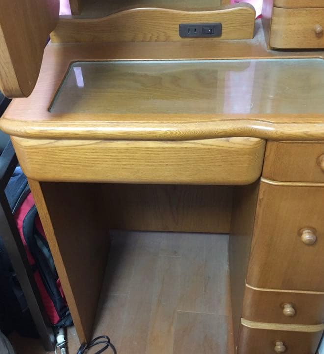 鏡台　ドレッサー　ライト、コンセント、引き出し付き
