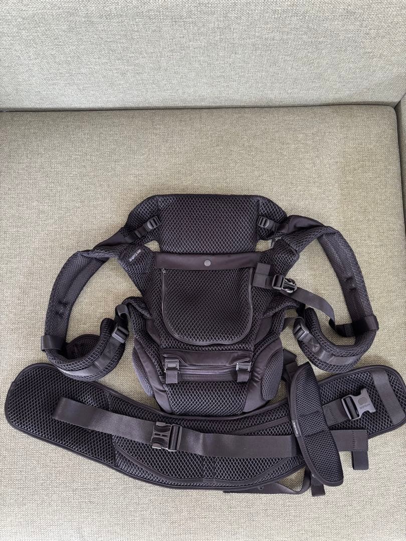 BABY & Me Beren firstセット　ヒップシート付　ブラック