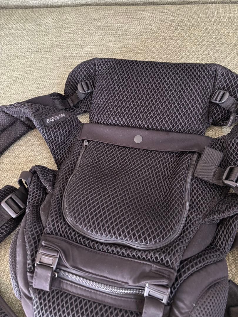BABY & Me Beren firstセット　ヒップシート付　ブラック