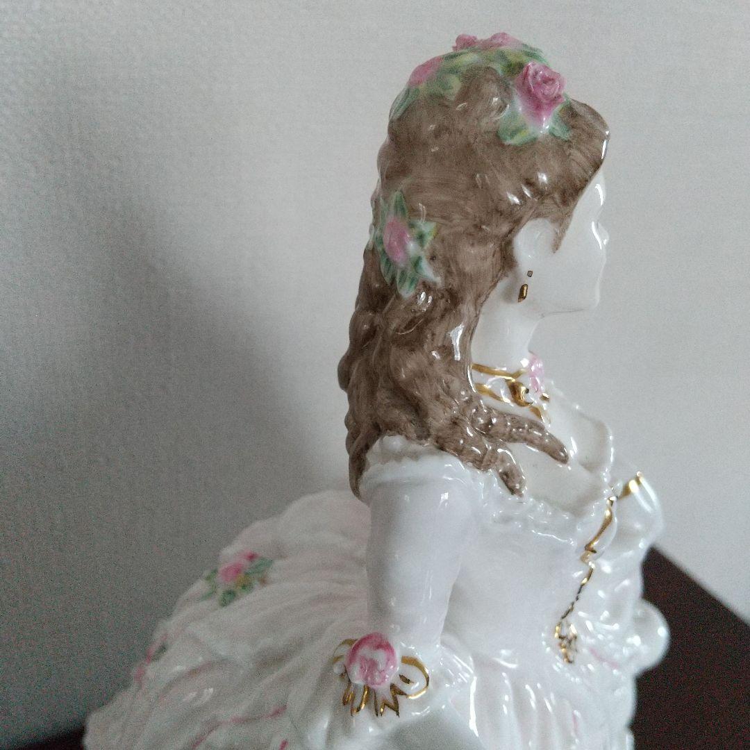 最終価格　希少　世界4950個限定　美品　ロイヤルドルトン　シンデレラ　証明書付