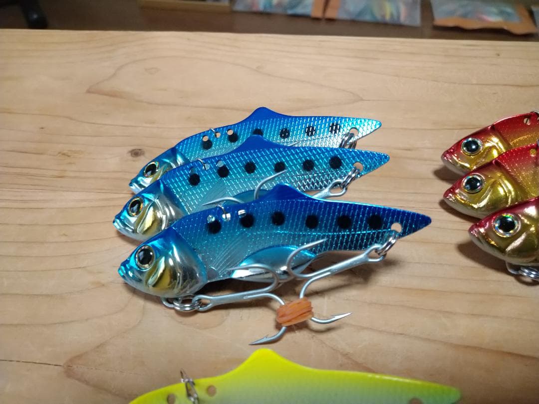 Daiwa　バイブジグ　60g　４色　12個セット