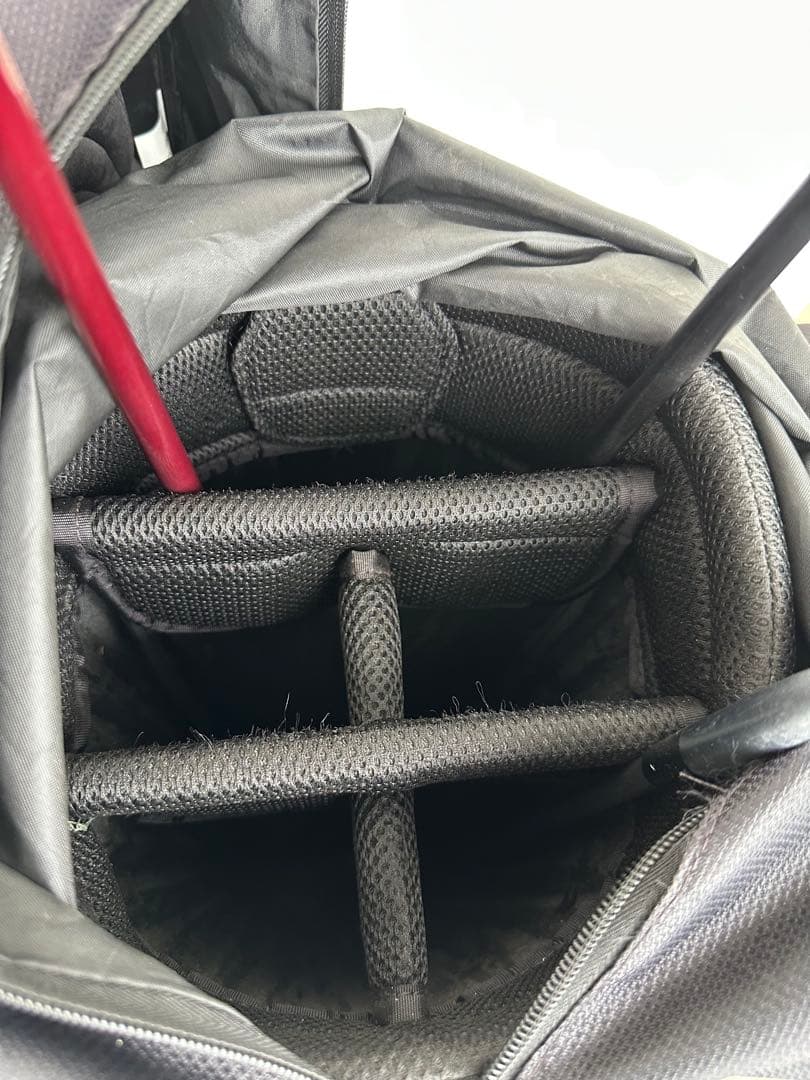 おまけクラブ付き　TaylorMade キャディバッグ 黒 自立型