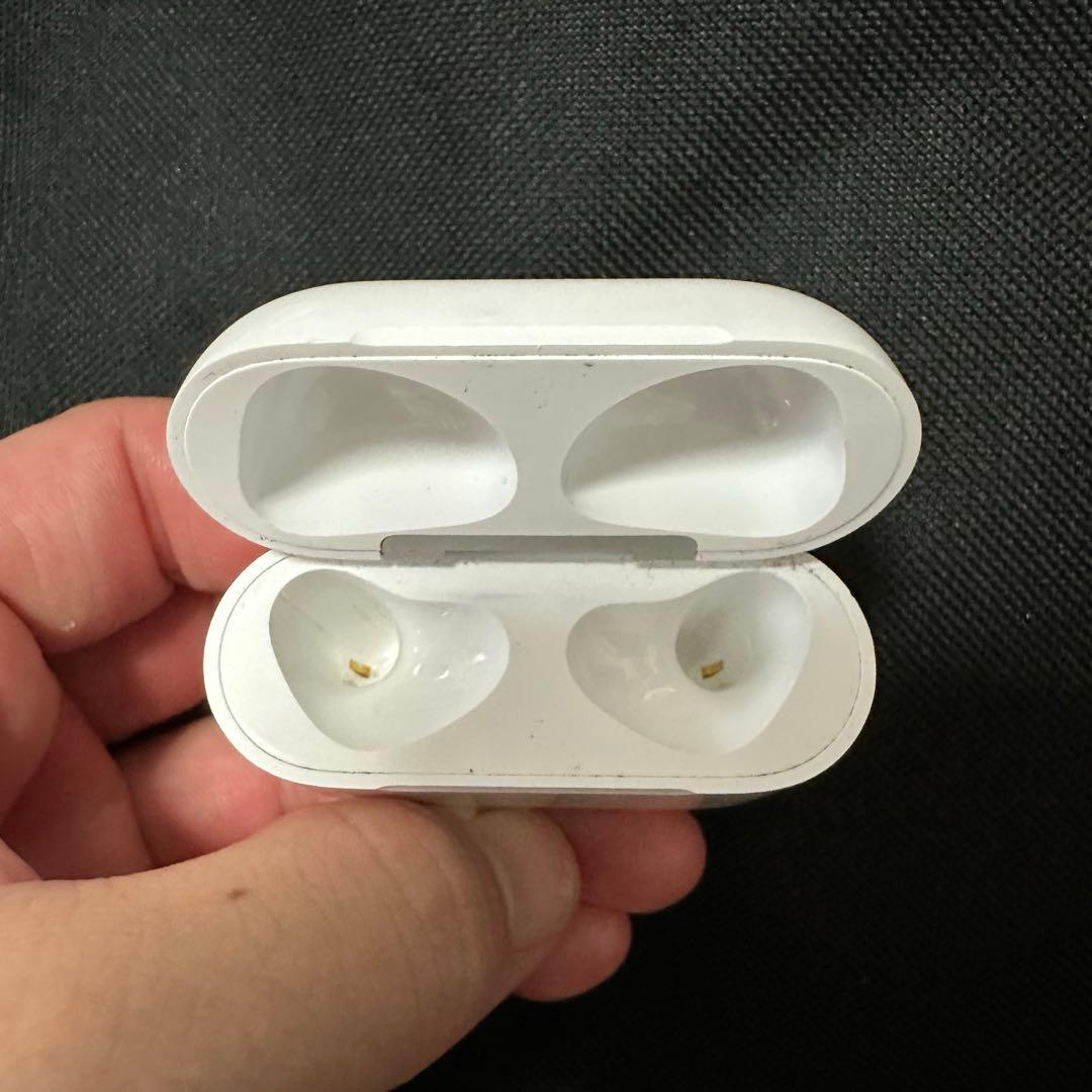 AirPods第3世代本体 充電ケース付き