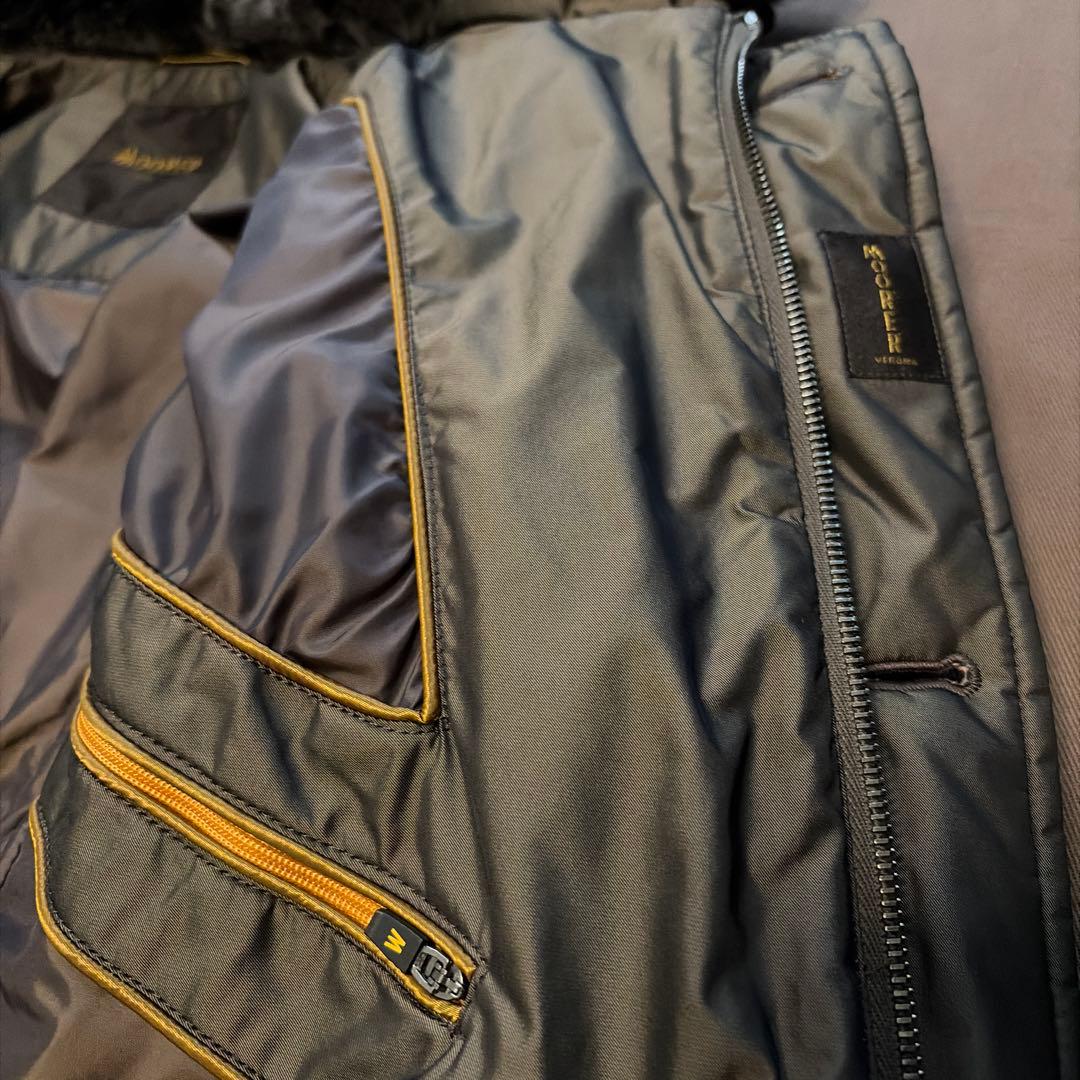 ムーレーダウンコート　伊勢丹限定　［KURO］クロ　ブラウン　サイズ44