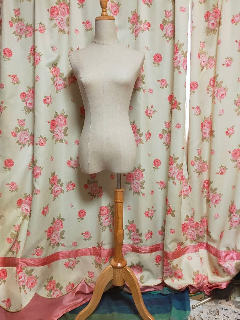 新品　スボン可　トルソー マネキン 7号 レディース 猫脚