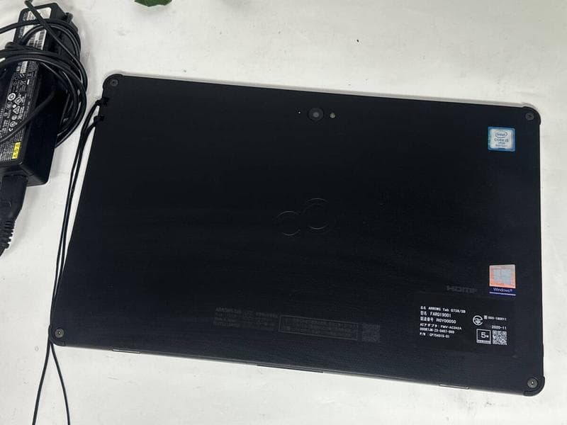 Win11タブレット i5-8350!!富士通 ARROWS Tab Q738