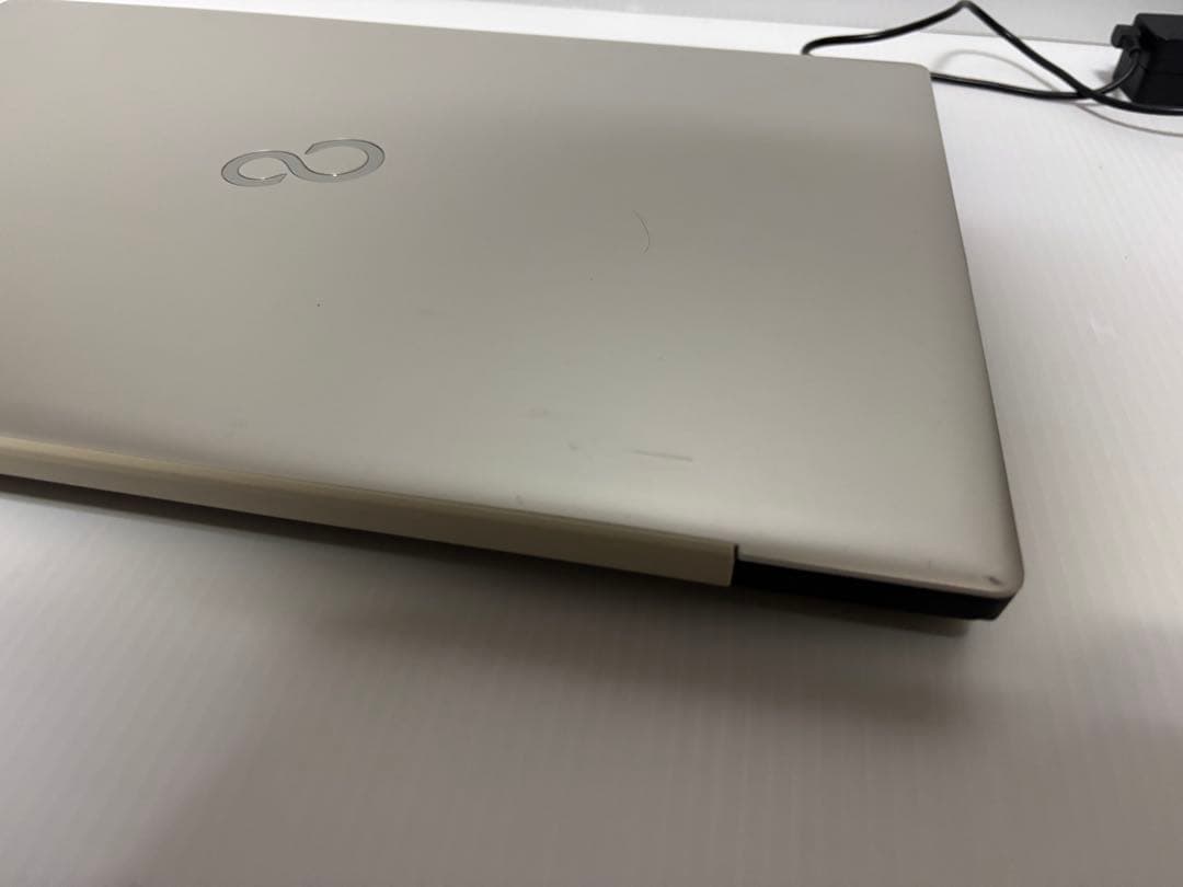 富士通 FMVN77E3G 17.3インチ ノート パソコン4700U 8GB