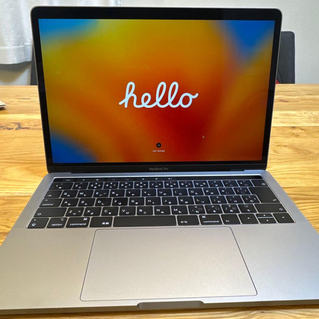 MacBook Pro 2019 充放電回数67回
