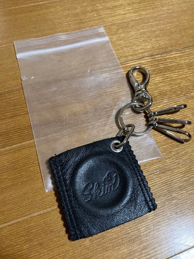 菅田将暉着用 私物 skin tokyo コンドームキーリング 美品　スキン