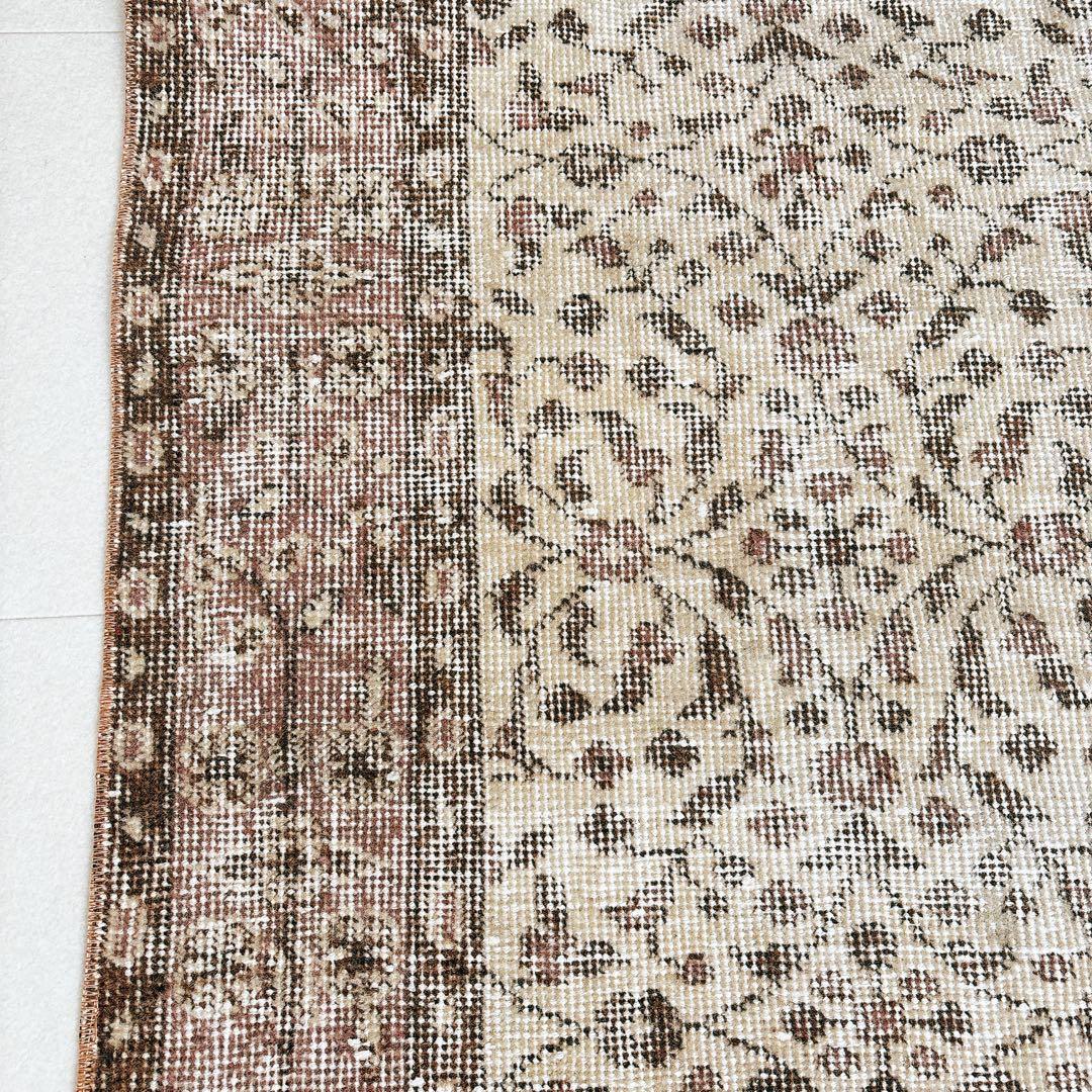 UT　トルコ ヴィンテージラグ ブラウン系