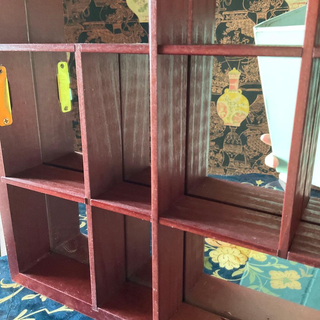 コレクションケース　飾り棚　背面ミラー