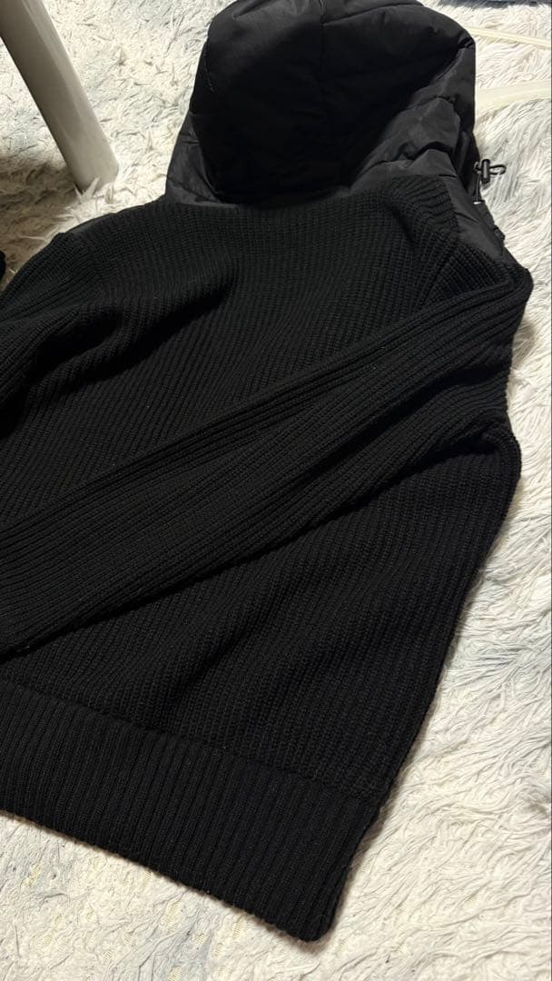 人気ダウンニットBelindaです!! タグの方に汚れがあります。